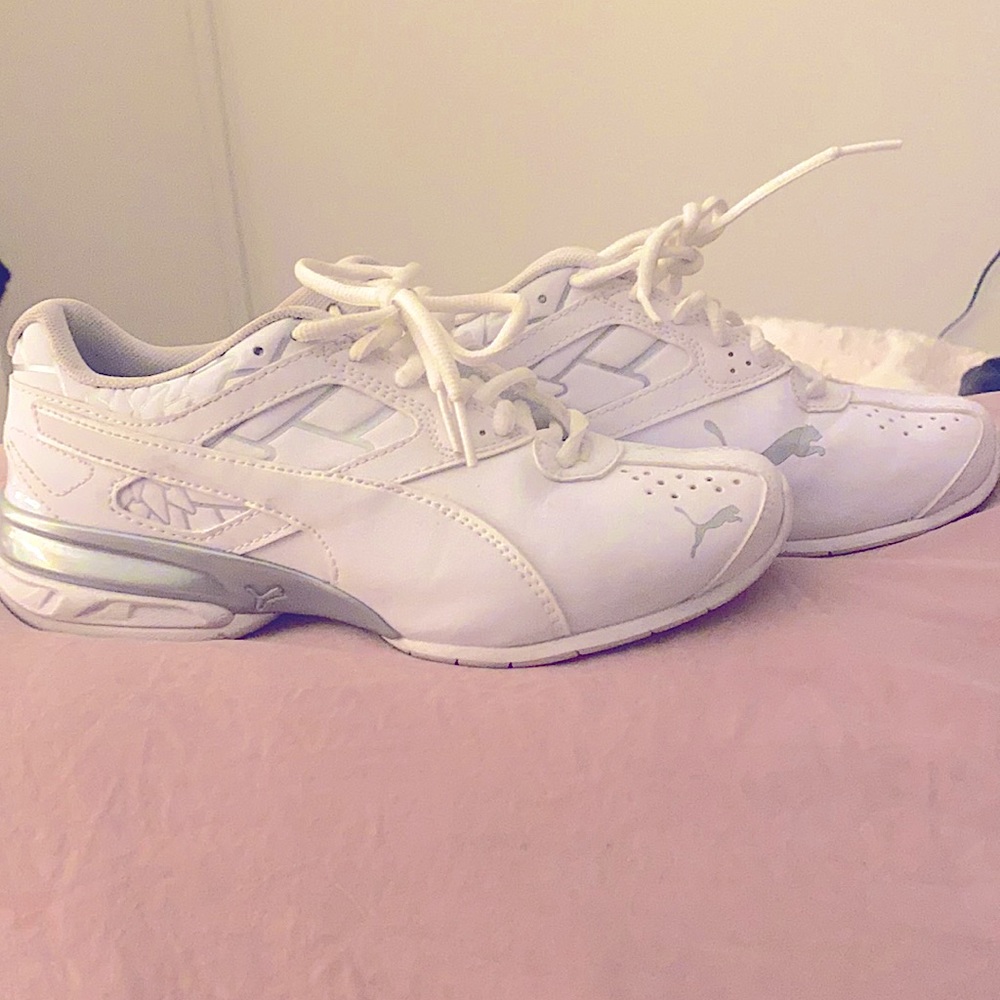 Women’s Athletic shoes